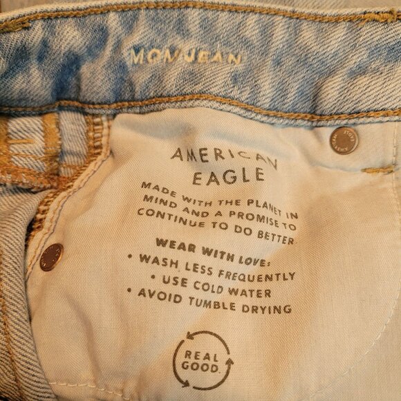American Eagle Jeans Size 0 R Strigid Mom High Rise Light Wash Stretch Denim - Picture 5 of 11